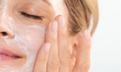 Женьшеневая маска для лица для борьбы с признаками старения кожи